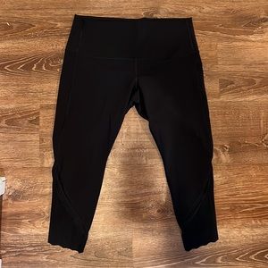 Lululemon Wunder Under Scalloped Hem High-Rise Crop 23” Full on Luxtreme Size 16